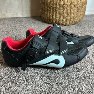 Peloton Shoes with clips for bike